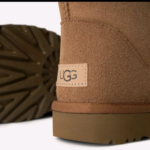 UGG Womens Classic Tall II Boot,chestnut - Picture 3 of 7